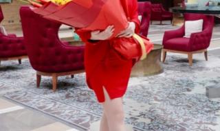 女生白给是什么意思